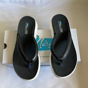 Aqua College Women’s Amanda Waterproof Sandals Various Sizes